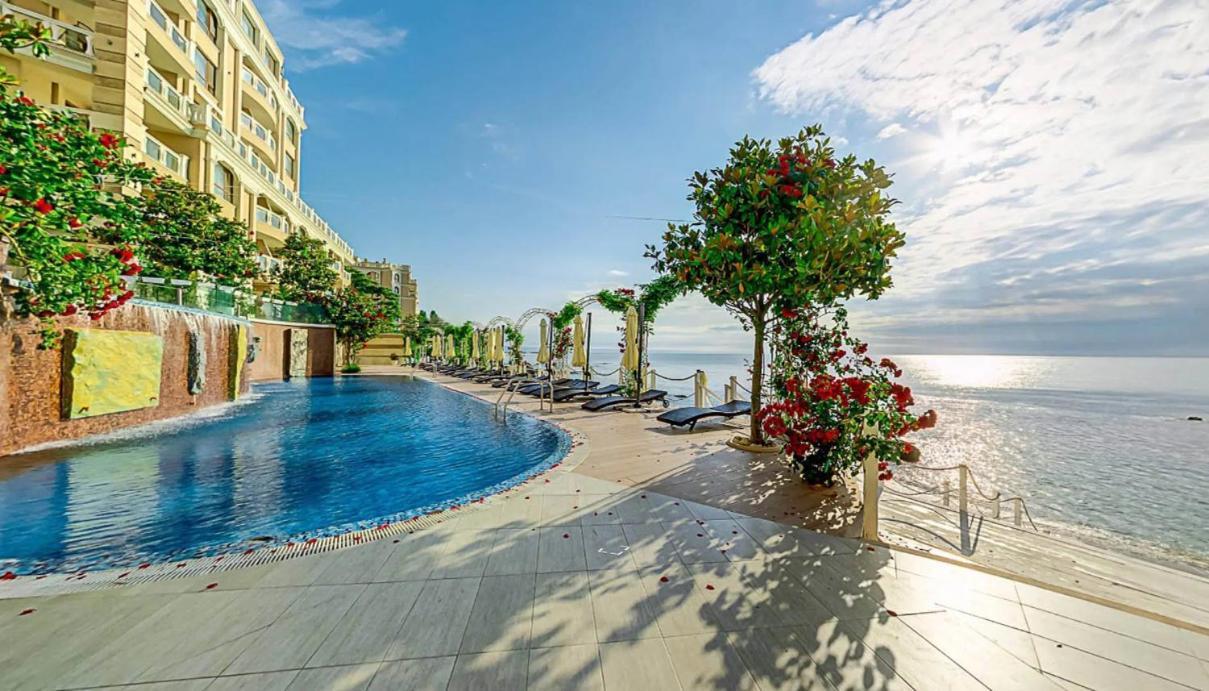 1Bd Ap In La Mer Complex Private Beach And Pool Золотые Пески Экстерьер фото